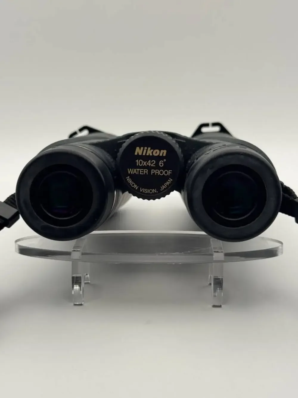 Nikon Monarch 10x42 Waterproof Binoculars 6° Field of View Case and Strap Used
